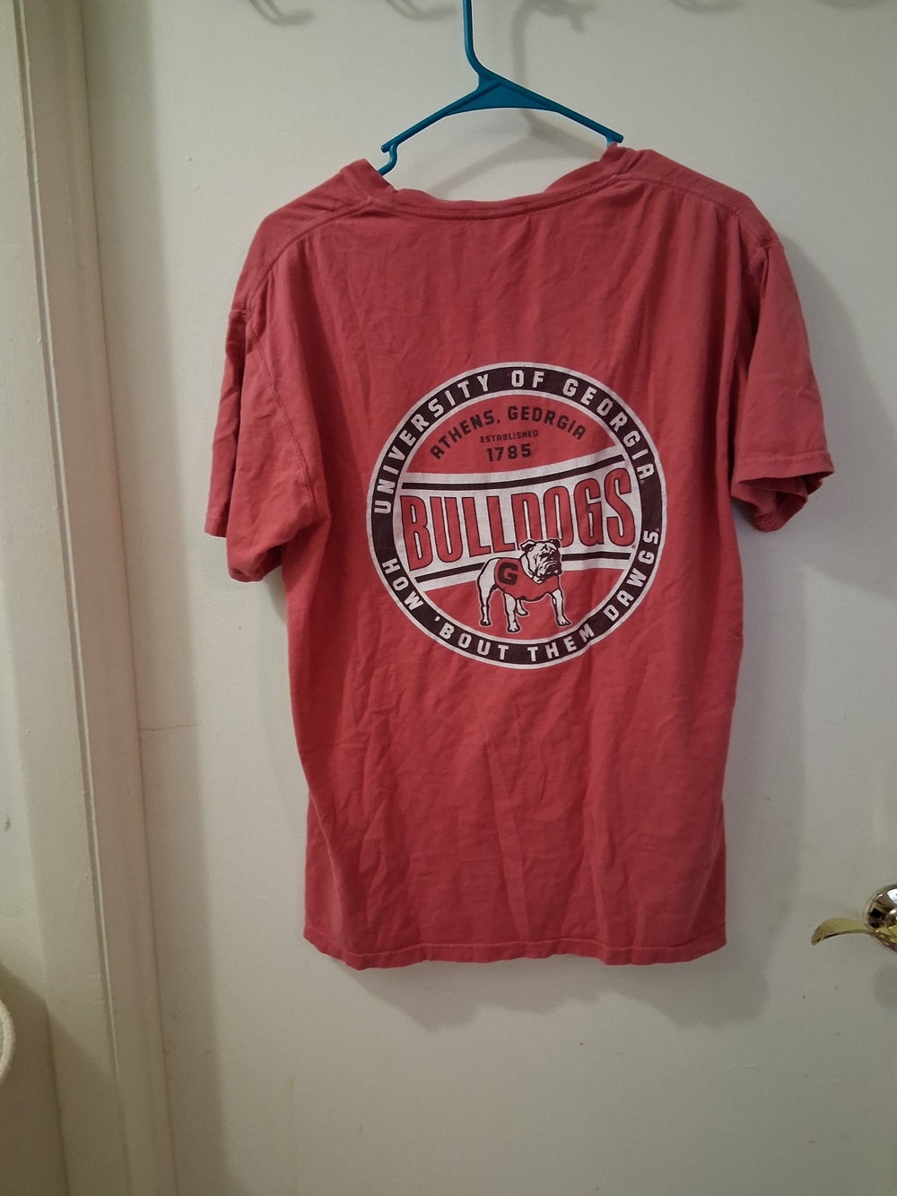 Vintage University Of Georgia Bullbogs Coral Comfort Wash T-Shirt - Picture 2 of 6